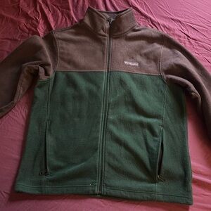 Men’s Columbia sweater